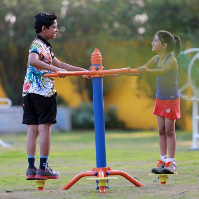 TRIPLE TWISTER STANDING KG51